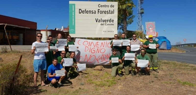 Trabajadores del Infoca se encierran exigiendo un convenio digno