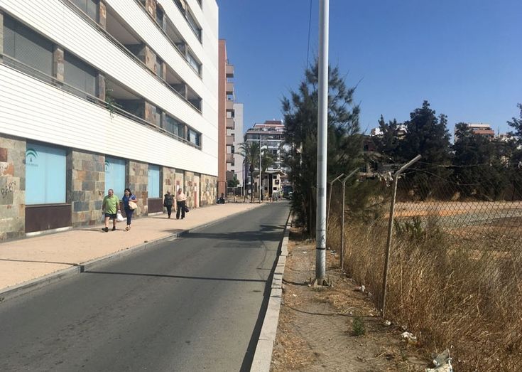 Enrique Figueroa pide el arreglo de la avenida Sur de la capital tras el desmantelamiento de la vieja estación