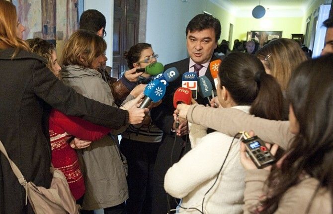 Cruz asegura que la inversión 'real' para 2012 del Equipo de Gobierno es de 400.000 euros