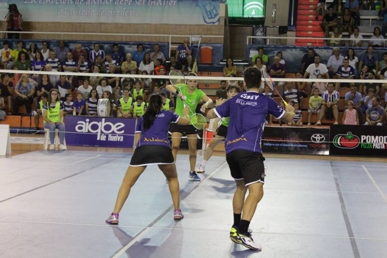 El CB Pitius de Carolina Marín amarga el debut del IES La Orden en el Andrés Estrada (2-5)