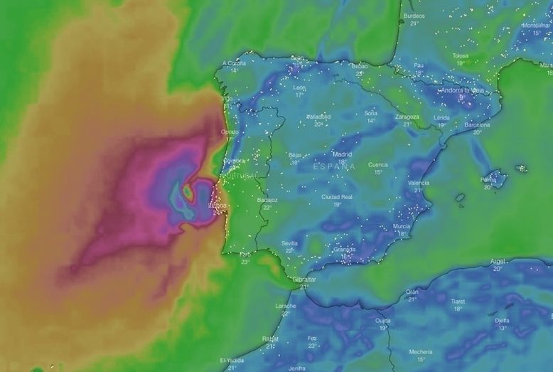 'Leslie' se aleja de Huelva