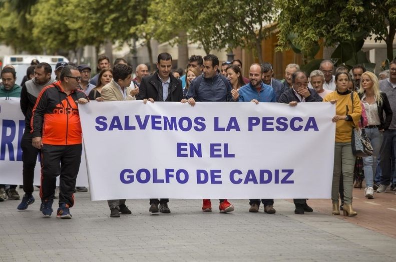 El sector pesquero se moviliza porque la política europea de descartes supondrá 'el amarre de la flota'