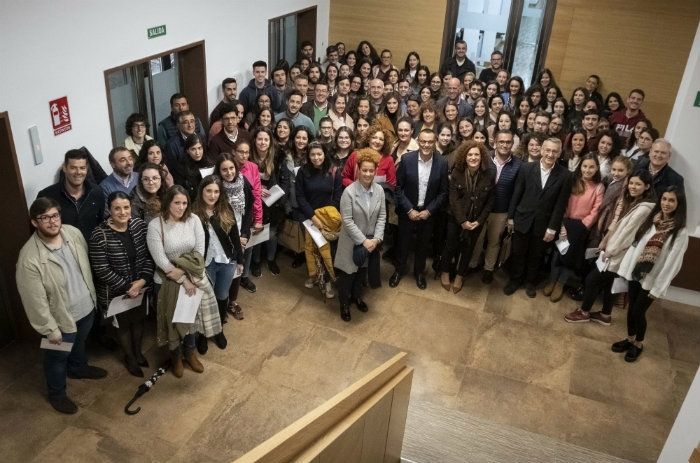 La Diputación hace entrega a 96 jóvenes de la provincia de las becas del Plan HEBE Primera Oportunidad