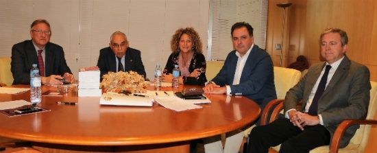 El Colegio de Abogados ve prioritario ubicar aparcamientos en los terrenos aledaños a la nueva estación de trenes