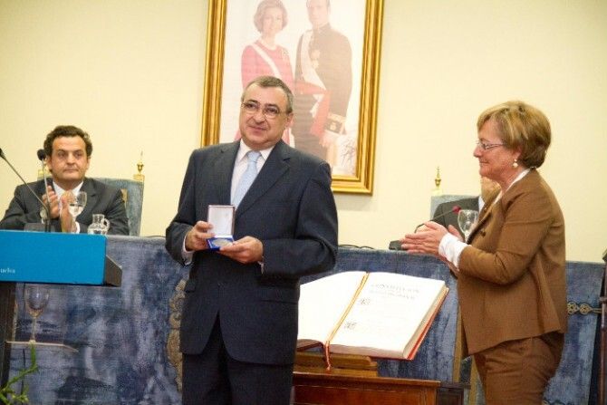Diputación reconoce la 'noble' labor de la ONCE