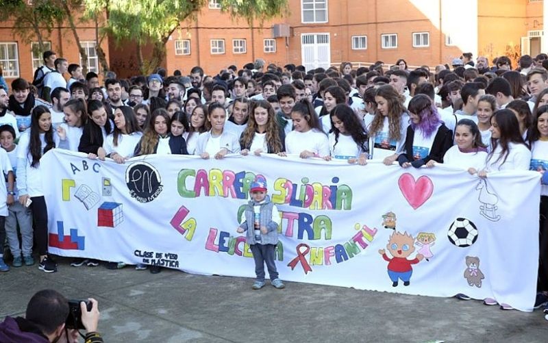Marea solidaria contra la leucemia Infantil