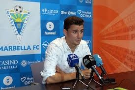 Padilla: 'Equipos como el Recre devalúan la competición porque prometen sueldos altos que luego no pagan'