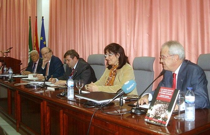 Diego Lopa presenta su libro en el que analiza la figura de William Martin, 'el hombre que nunca existió'