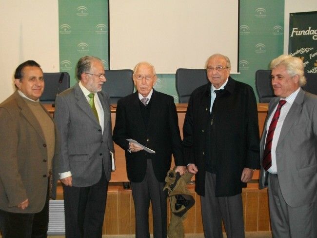 Banco de Alimentos y Médicos para Iberoamérica reciben la recaudación del concierto del OCIB2011