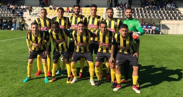 El San Roque pasa en seis jornadas de estar en puestos de 'play-off' a distanciarse ocho puntos de los mismos