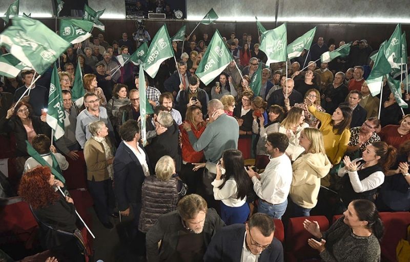 Susana Díaz acusa a PP y Cs de querer 'frenar la voz' de Andalucía, que es fundamental para construir en España