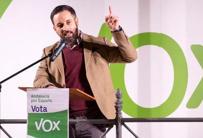 Abascal anuncia en Huelva que VOX se querellará contra Susana Díaz por acusarle de justificar la violencia machista