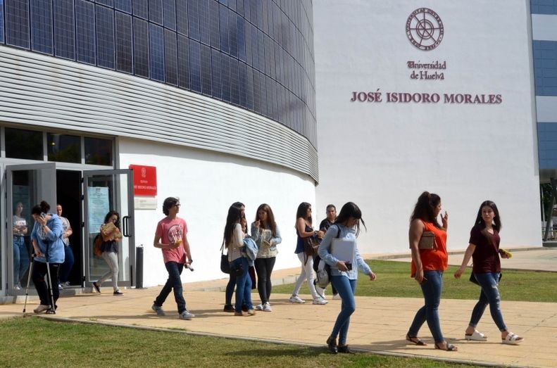El Plan Estratégico de la Provincia apuesta por la cooperación entre la UHU y las empresas