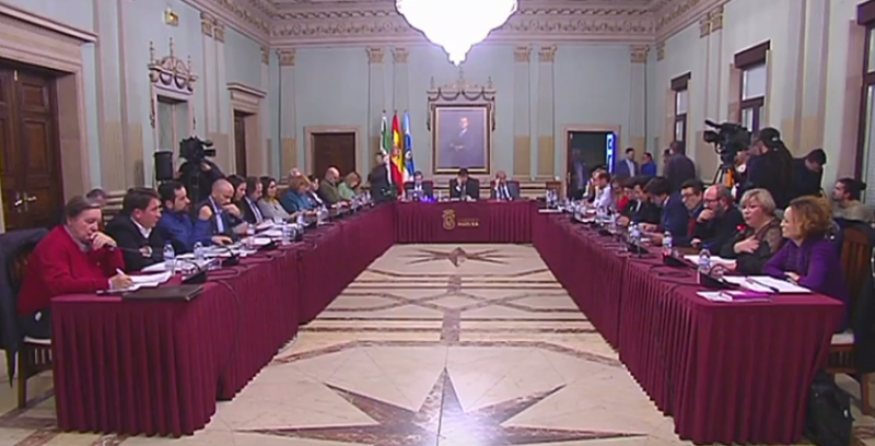 El pleno aprueba inyectar 3,8 millones al Recreativo con 13 votos a favor, 8 en contra y 5 abstenciones