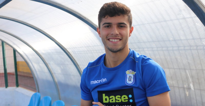 Mario Hernández recala en el Melilla tras su negativa experiencia en el Recre