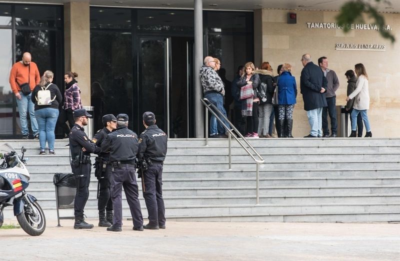 Incinerado en el tanatorio de Gibraleón el cuerpo de la joven Laura Luelmo