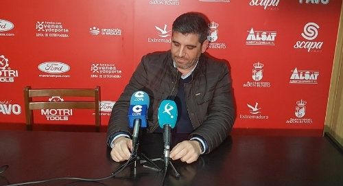 Juan García: 'El Recre tiene mucho potencial y con muy poco consigue mucho'