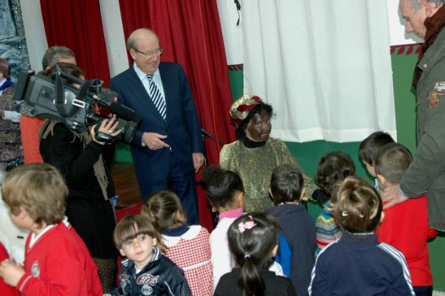 Los Reyes Magos han visitado seis colegios de la capital