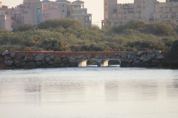 Costas lleva a cabo diversas reparaciones en el sendero de Salinas del Duque en Ayamonte