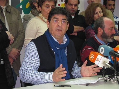 Valderas opta por encabezar la candidatura por Huelva y destaca que IU 'no será bisagra de nadie'