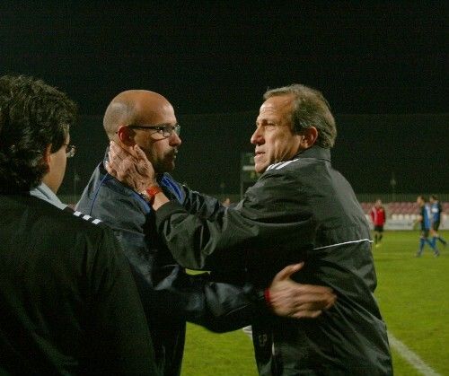 Buena imagen de la A.D. Cartaya en su primer enfrentamiento con un equipo de Champions