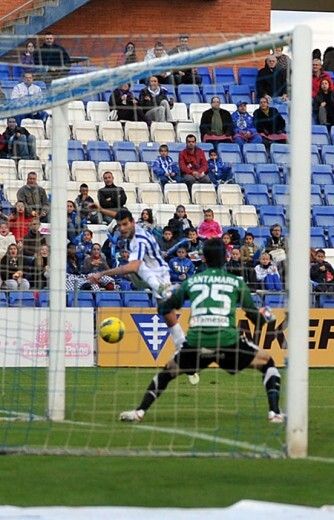 Javi Álamo: 'Estas dos victorias nos dan tranquilidad'