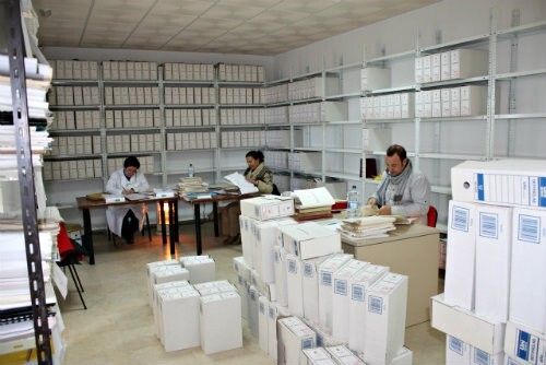 La Diputación traslada y organiza los archivos municipales de Fuenteheridos y Calañas
