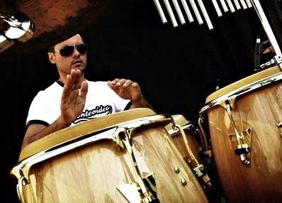 El percusionista Sergio Fernández llega este jueves a la Gota de Leche