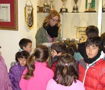 El colegio Antonio Guerrero de Aljaraque visita al Decano