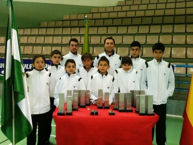16 canteranos sub 11 y sub 13 del IES La Orden compiten en Dos Hermanas