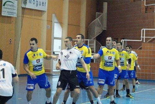 Un PAN Moguer desconocido cede un punto ante Cajasur (28-28)