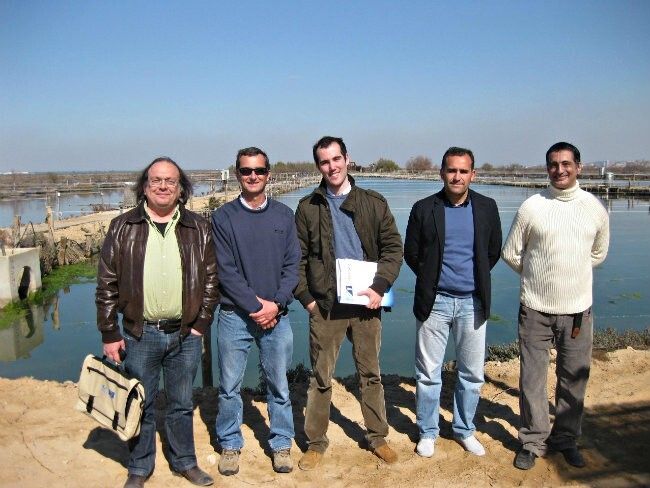 Técnicos de la Comisión Europea conocen in situ el proyecto de alimentación sostenible de Salinas del Astur