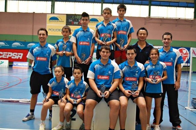 Diez jugadores sub-17 y sub-13 del IES La Orden compiten este fin de semana en Adra