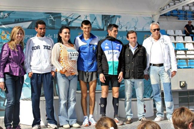 Unas 300 personas participan en la II Carrera Popular 'La salud mental con el deporte'