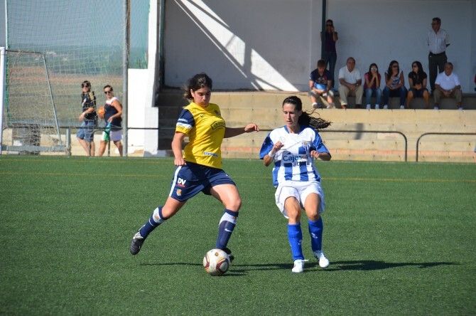 El Cajasol Sporting Universidad suma un punto en una plaza complicada