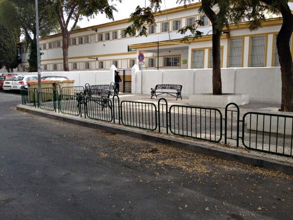 El Ayuntamiento refuerza la seguridad en los accesos al CP Príncipe de España