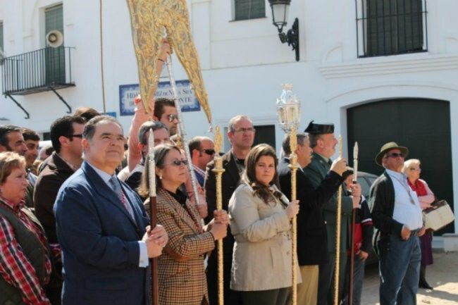 La Hermandad de La Palma protagoniza una multitudinaria peregrinación a la aldea de El Rocío