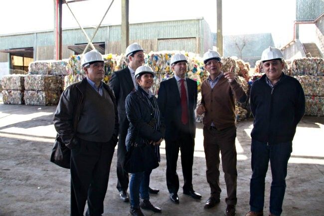 Esperanza Cortés subraya que la planta de Villarrasa es una de las más modernas de España