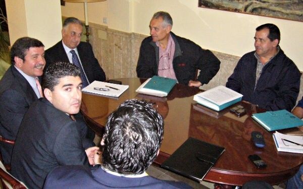 El subdelegado preside una reunión de trabajo para analizar el sector de la seguridad privada en Huelva