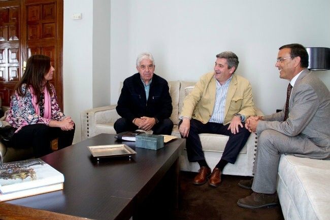 Asercom se presenta al presidente de la Diputación