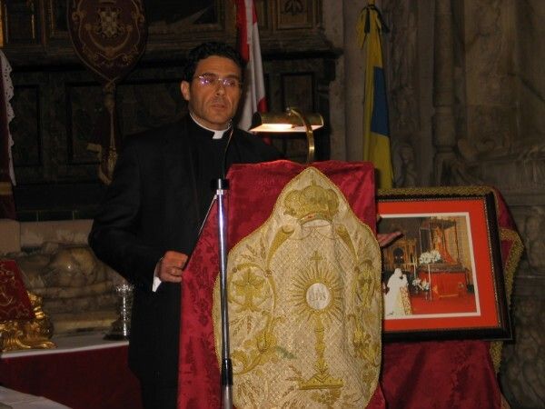Un pregón lleno de sentimiento anuncia la llegada de la Romería