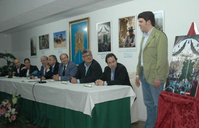 La Hermandad de Huelva presenta su cartel del Rocío