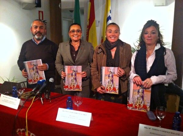 Presentada la revista oficial que anuncia la Semana Santa de Isla Cristina