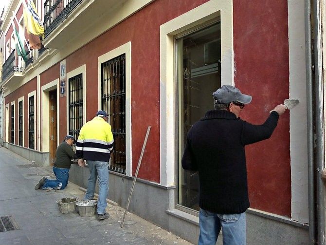 El Ayuntamiento de Isla Cristina se afana en cuidar su patrimonio
