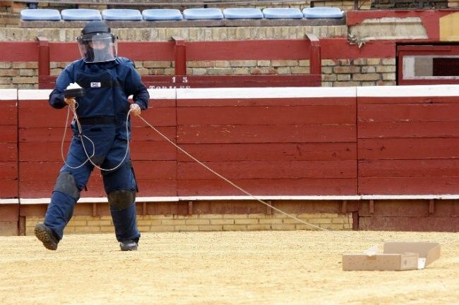 Casi 4.000 alumnos disfrutan de una exhibición policial 'llena de energía'