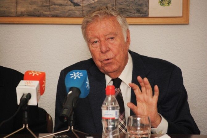 La AECC onubense y del Algarve se unen para prevenir el cáncer y apoyar a familiares
