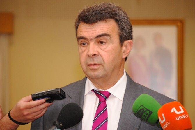 El pleno de la Diputación aprueba por unanimidad la rescisión del contrato del Hotel París 