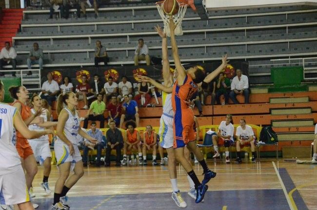 El CB Conquero da el segundo paso y ya está en la final (68-73)