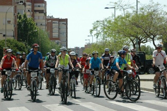 La fiesta de la Bici Decabike convoca a cerca de 500 personas