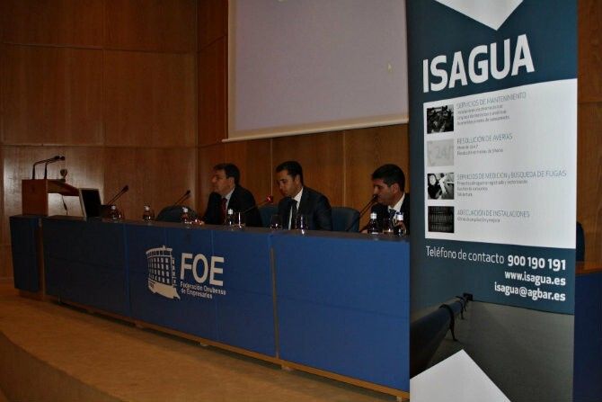 El Ayuntamiento y Aguas de Huelva participan en una jornada sobre la inspección técnica de edificios